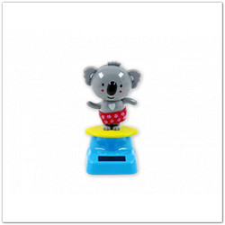 Napelemes mozgó koala 11 cm